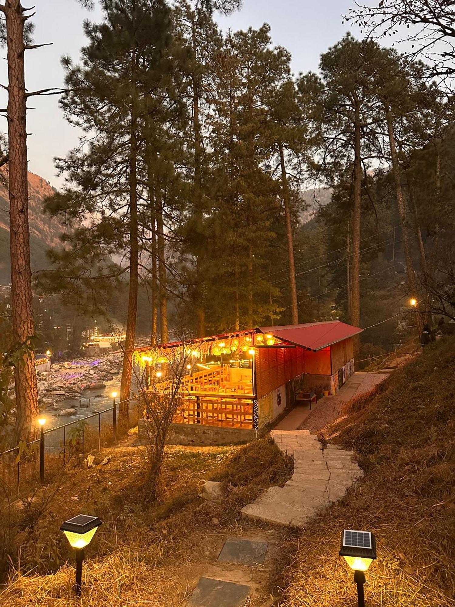 Ahava Kasol Riverside Cafe And Cottages Exterior foto