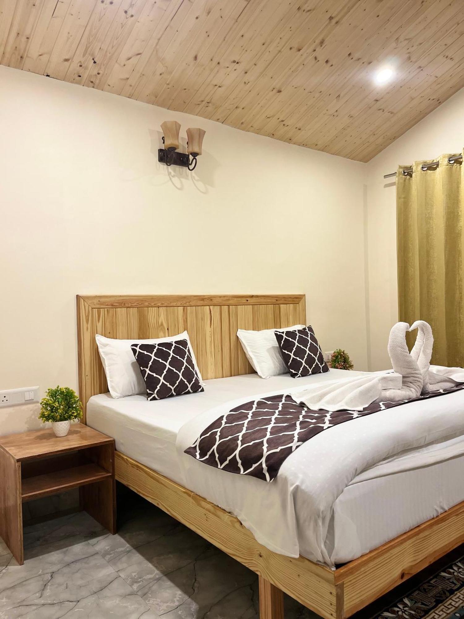 Ahava Kasol Riverside Cafe And Cottages Exterior foto